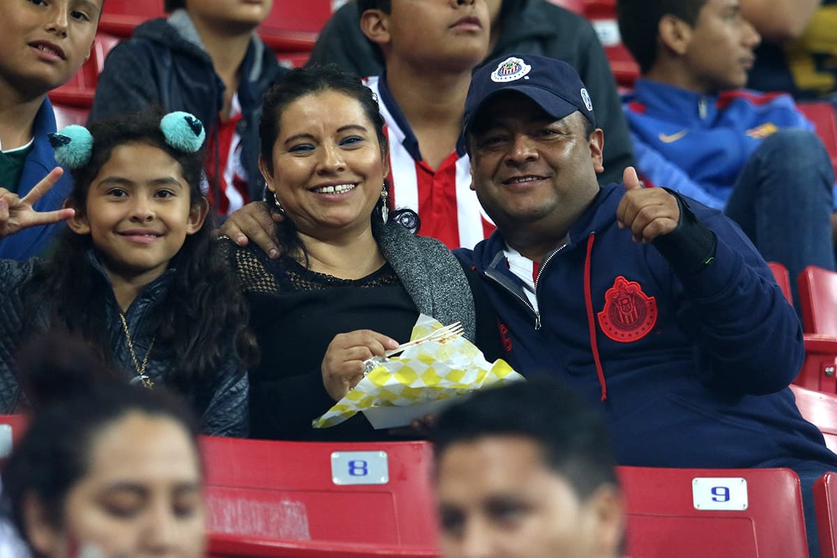 Foto de acción durante el partido Guadalajara vs Pachuca correspondiente a la Jornada 12 del torneo Apertura 2018 de la Liga BBVA Bancomer MX realizado en el estadio Akron. EN LA FOTO: