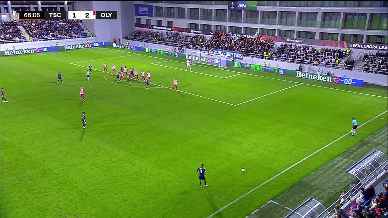 ¡TIRO ATAJADO! disparo por Marko Rakonjac.