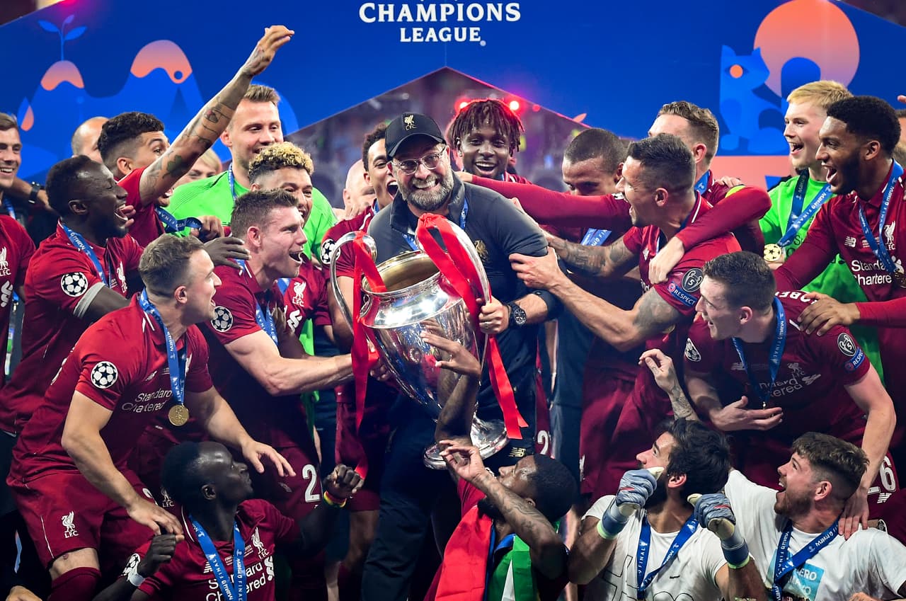 El actual campeón de la UEFA Champions League, Liverpool, no tuvo incorporaciones pero si algunas ventas, ante esto, los Reds tienen un balance positivo de 36.9 millones de libras esterlinas.