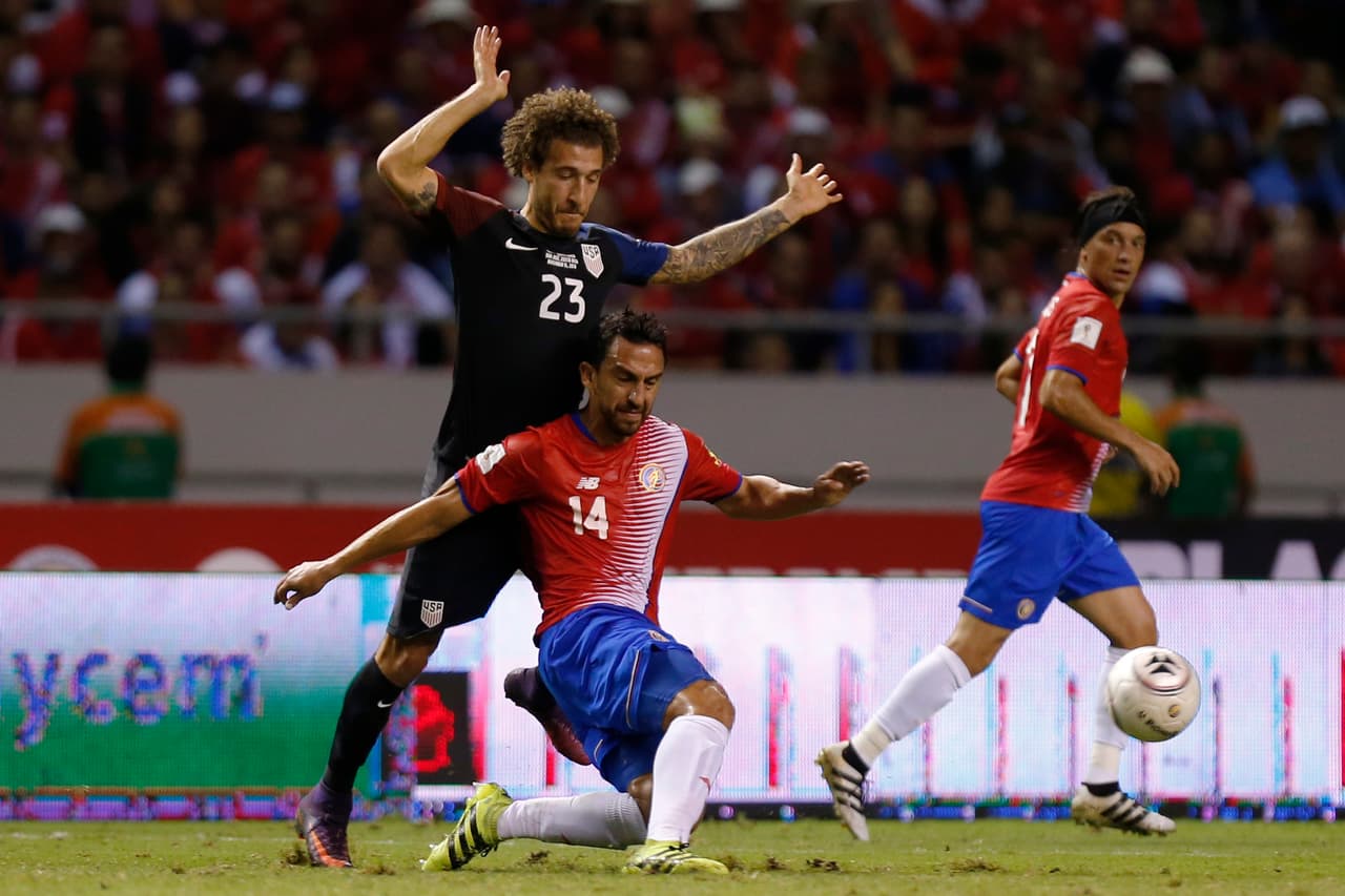 Costa Rica, que había ganado como visitante su primer partido contra Trinidad y Tobago, supo controlar la animosidad de los visitantes, necesitados de sumar.