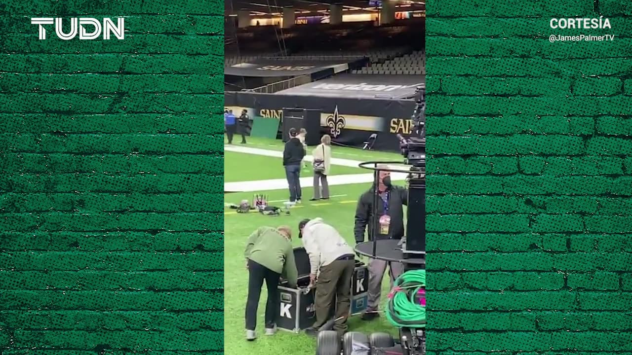 ¡Qué imagen! Tom Brady lanza pase de TD a hijo de Drew Brees