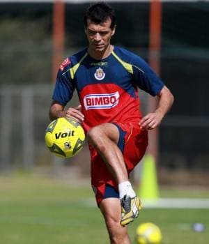 En 2009 Borguetti aterriza en Chivas para disputar la Libertadores y el Clausura 2009. Disputó 15 partidos en Liga y 7 en Libertadores, pero eso no bastó y el 12 de mayo de 2009 sale del club.