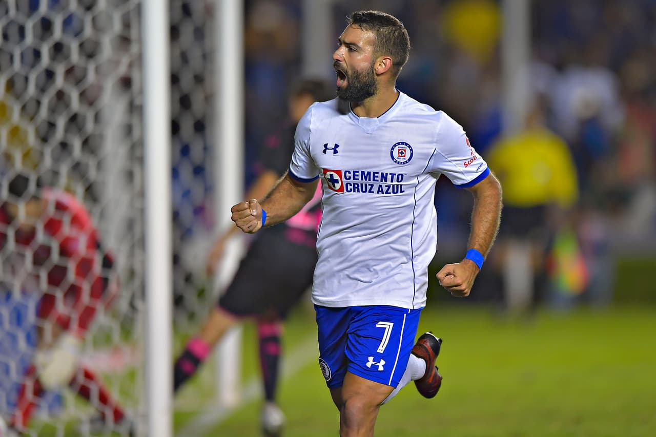 Martín Cauteruccio, el delantero uruguayo, es otro de los nombres que se han manejado recientemente para dejar el club de La Noria. Su destino, Santos Laguna