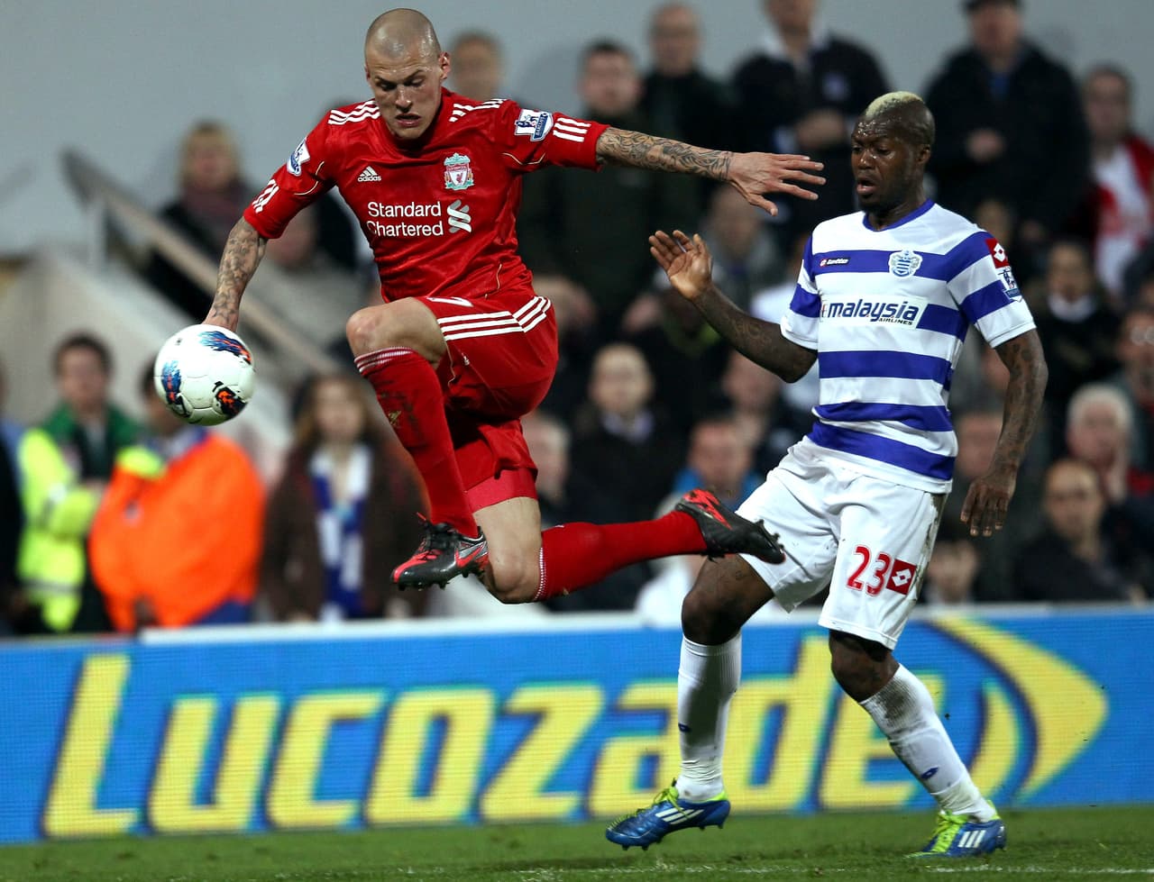Tras concluir la primera mitad sin goles, el partido daría una vuelta de 180 grados.