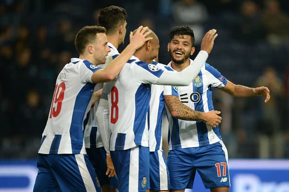 'Manita' del Porto al Leicester con golazo de 'Tecatito'
