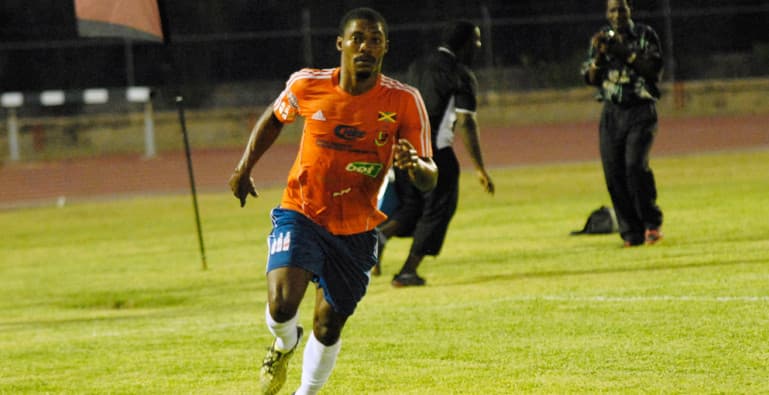 Allan Otey: Posición: Delantero. Edad: 24 años Club: Montego Bay. Veces seleccionado 1. Descripción: El delantero juega en su país donde ha conseguido un buen número de goles, y en la Copa América Centenario quiere hacer su debut en un torneo internacional, algo que no pudo hacer en Chile 2015 ni en la pasada Copa América.