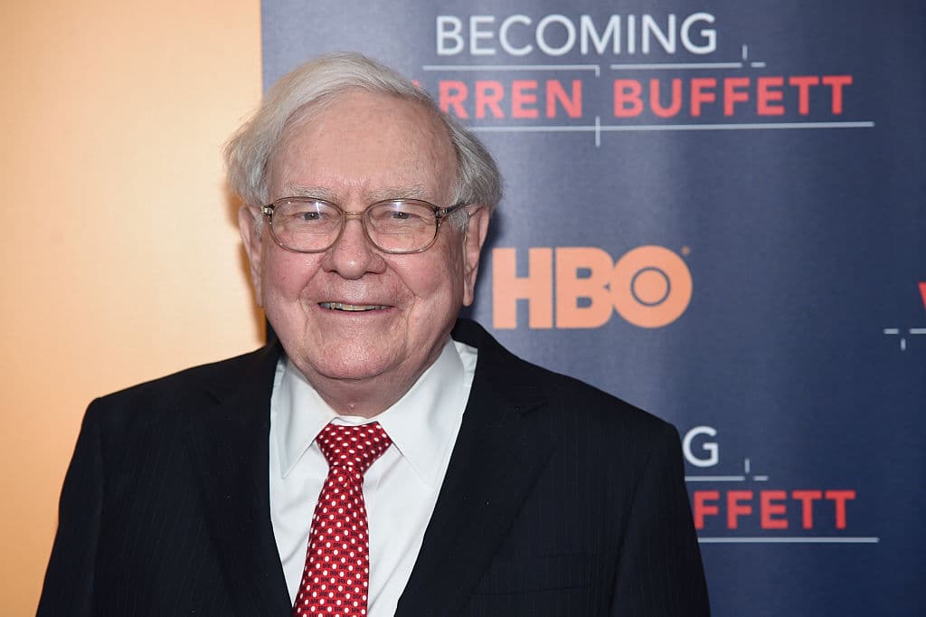 Warren Buffett (empresario) – El 30 de agosto cumple 91 años.
<br>