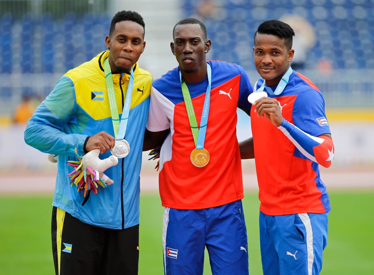 Pedro Pichardo de Cuba se alzó con el oro en el salto triple, el bahameño Leevan Sands fue segundo y el también cubano Ernesto Reve fue tercero.