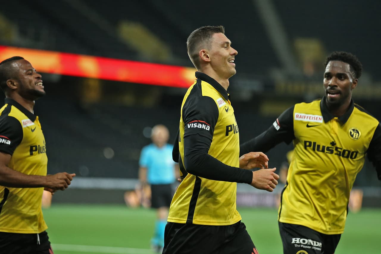 Young Boys despachó 3-0 al Tirana para clasificar a la justa.