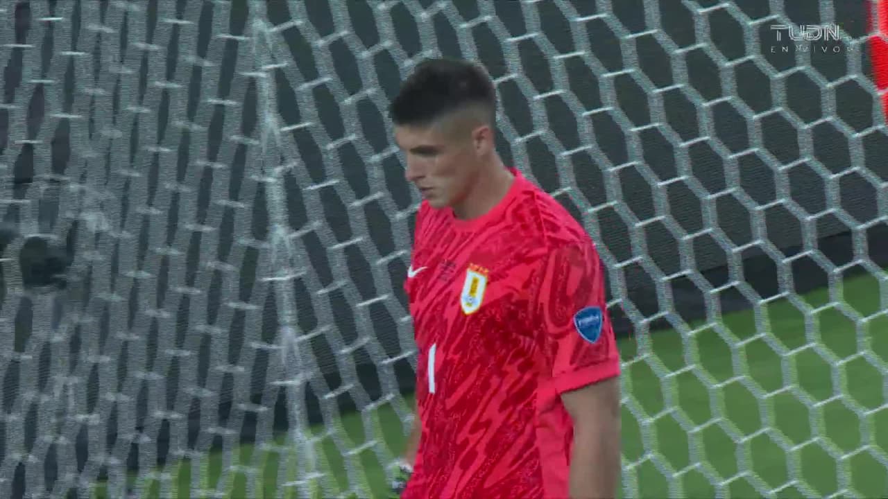 ¡GOL!  anota para Brasil. Andreas Pereira