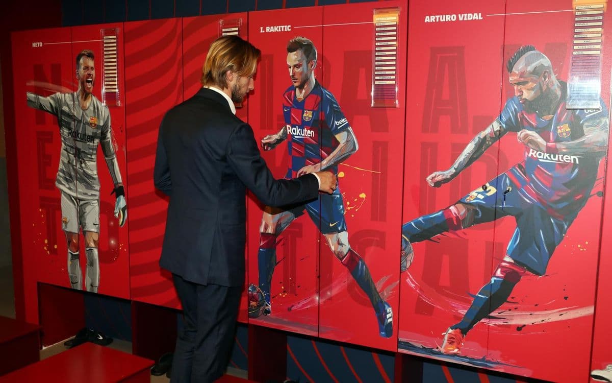 "Es un honor ser el cuarto jugador extranjero con más partidos jugados de toda la historia del Barça…", declaró el zaguero que consiguió trece títulos con los culés.