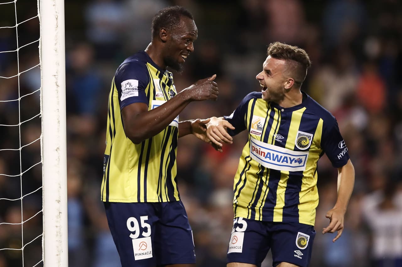 <b>Bondad:</b> el respeto que Bolt forjó como atleta y el carisma de su personalidad le permiten tener una buena relación con sus compañeros, así como pasó en Central Coast Mariners.