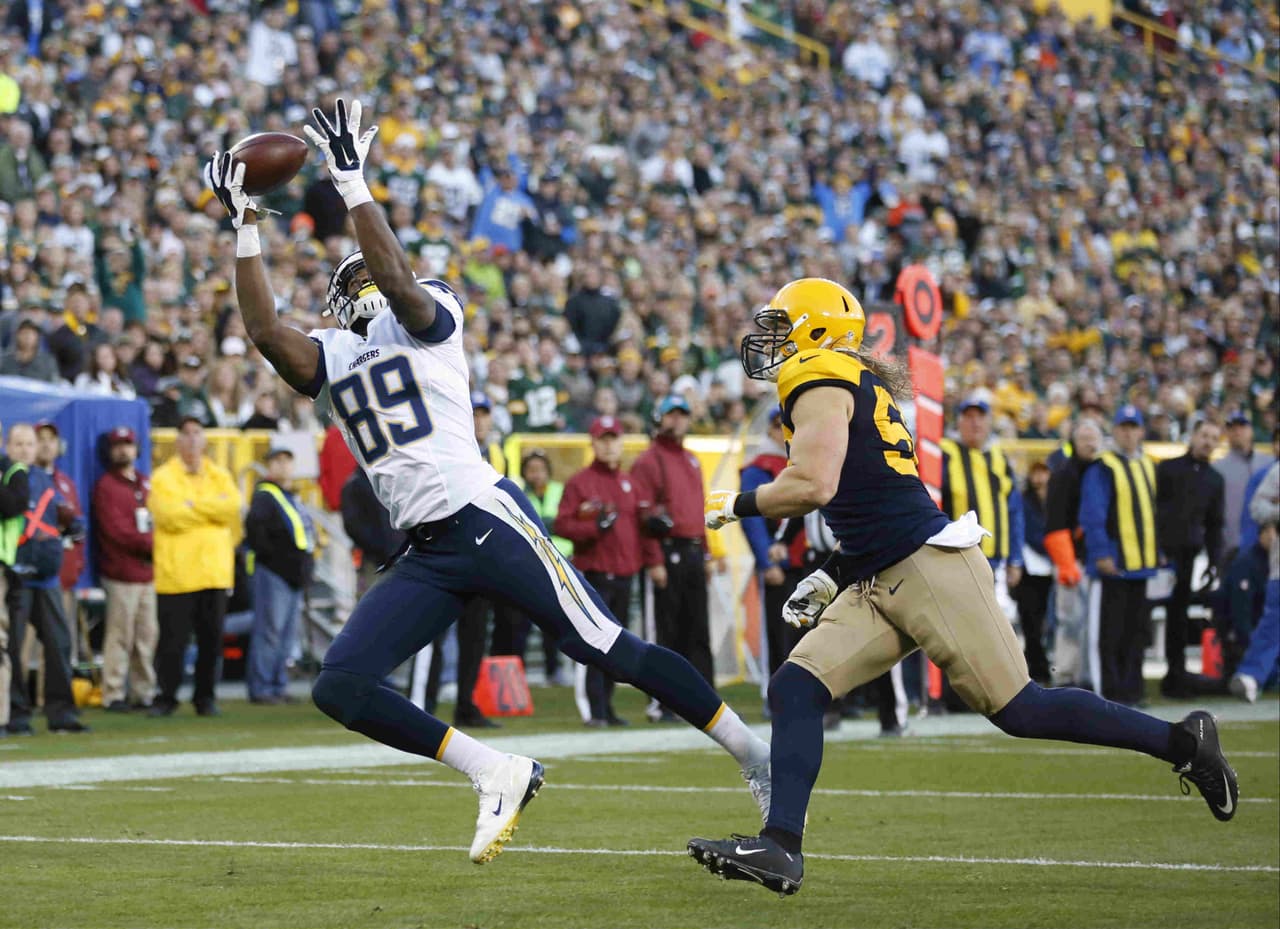 Los Green Bay Packers se impusieron 27 - 20 a los San Diego Chargers a pesar de la espectacular actuación de Philip Rivers quien impuso marca personal de intentos, pases y yardas.