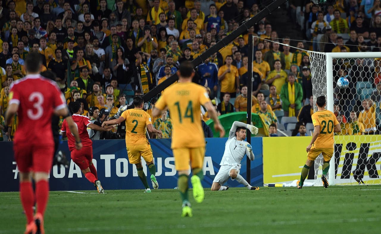 La alegría para los visitantes –la amargura de los locales– llegó al minuto 6 cuando Al Somah abrió el marcador.