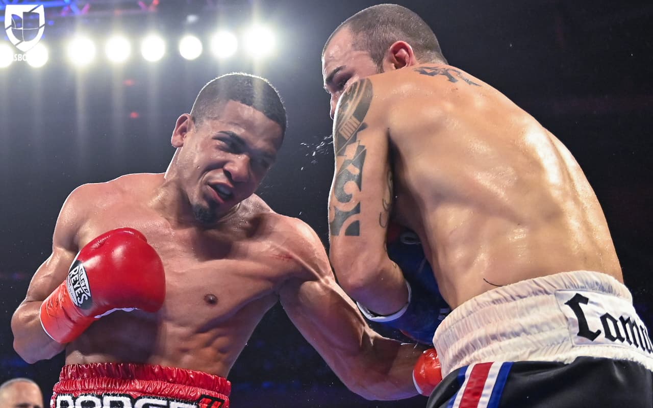 Félix Verdejo obtuvo una trabajosa decisión unánime sobre Bryan Vásquez. El boricua necesita cambiar de esquina, ya que no mostró un gran progreso en el encordado.