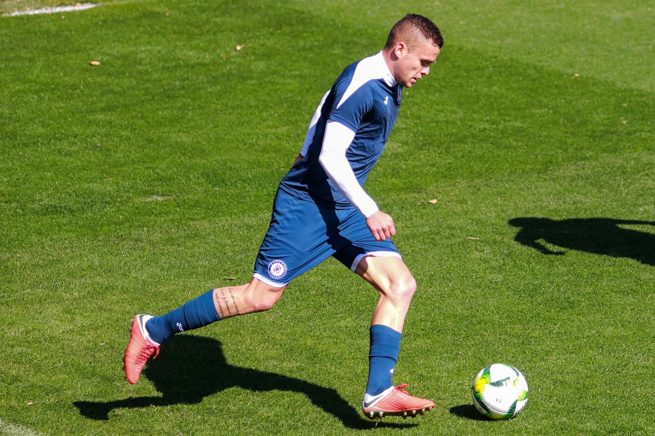 Jonathan Rodríguez es el nuevo refuerzo de Cruz Azul que busca un puesto entre los inicialistas, luego de entrar en la segunda parte del empate contra Puebla.