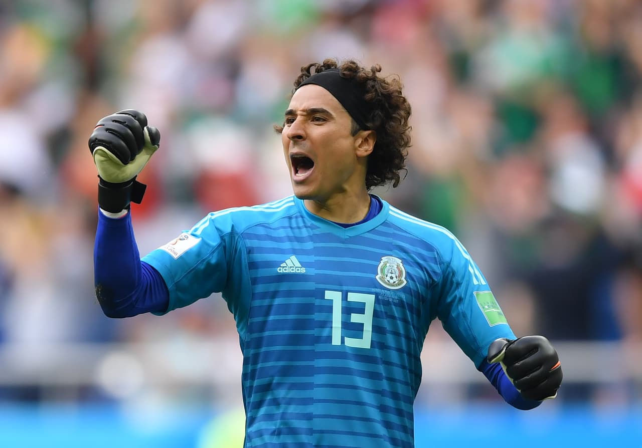 Guillermo Ochoa al Napoli: el portero mexicano está cada vez más cerca del club italiano, pero solo falta que en Standard de Lieja acepte las condiciones para que se vaya a préstamo.