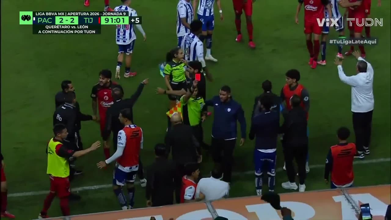 ¡Expulsan al técnico del Pachuca, Benjamín Mora!