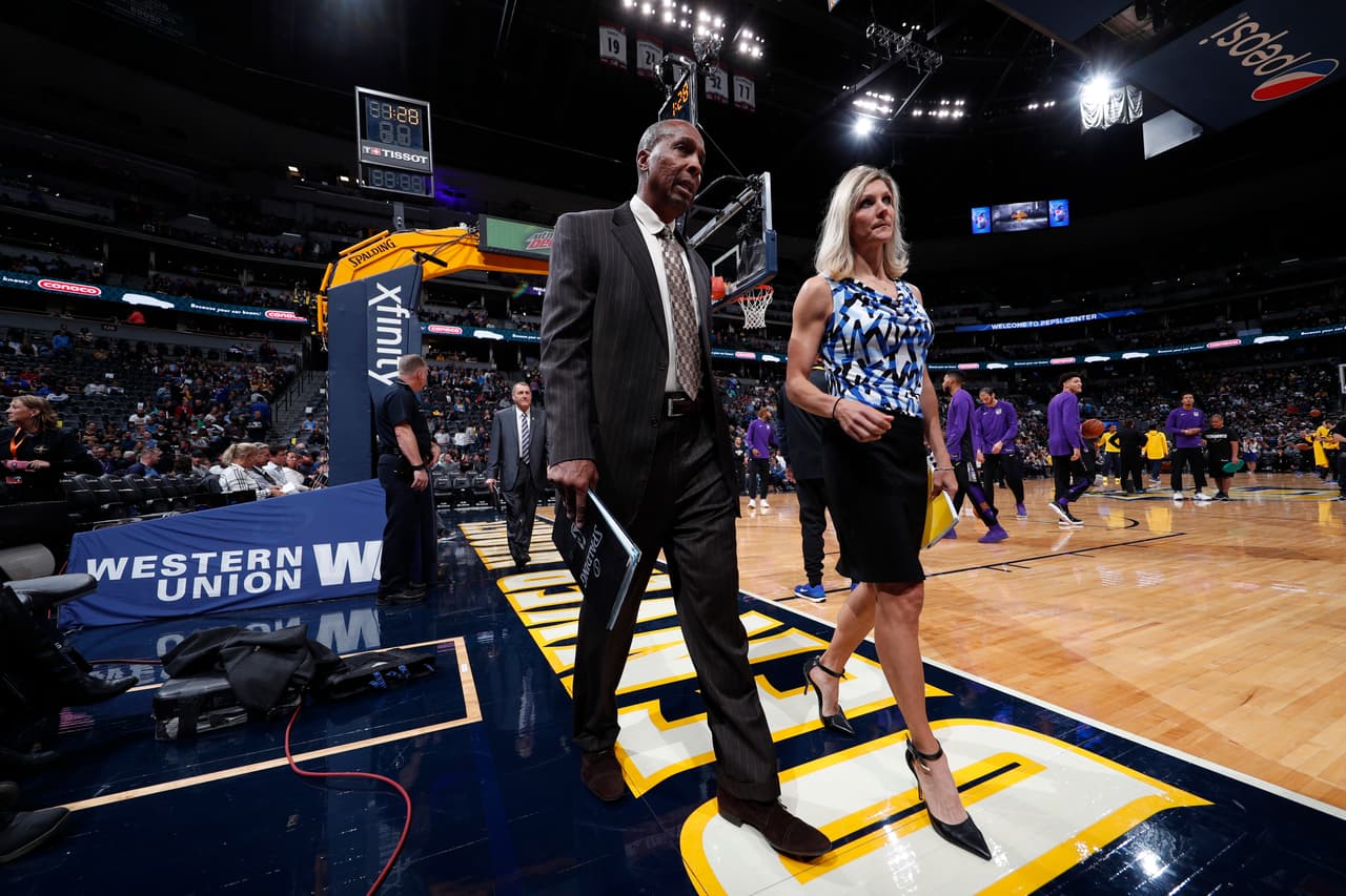 Jenny Boucek fue ‘Player Development Coach’ con los Dallas Mavericks