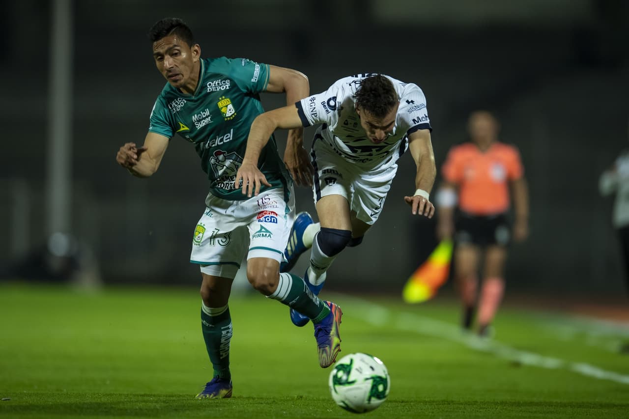 Con anotaciones de Carlos González y Emanuel Gigliotti, Pumas y León arrancan la final del Guard1anes 2020 con empate en Ciudad Univeristaria.