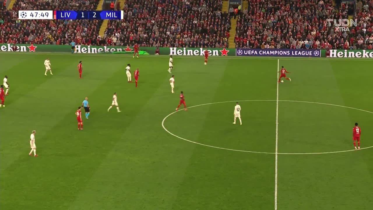 ¡Qué asistencia de Origi! Mo Salah pone el 2-2 ante el AC Milan