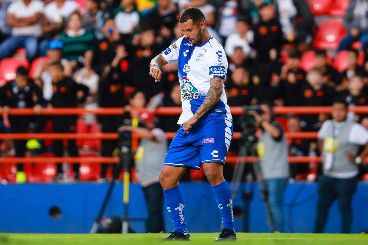 En la Liga MX, un crack que la ha roto es el colombiano Edwin Cardona.