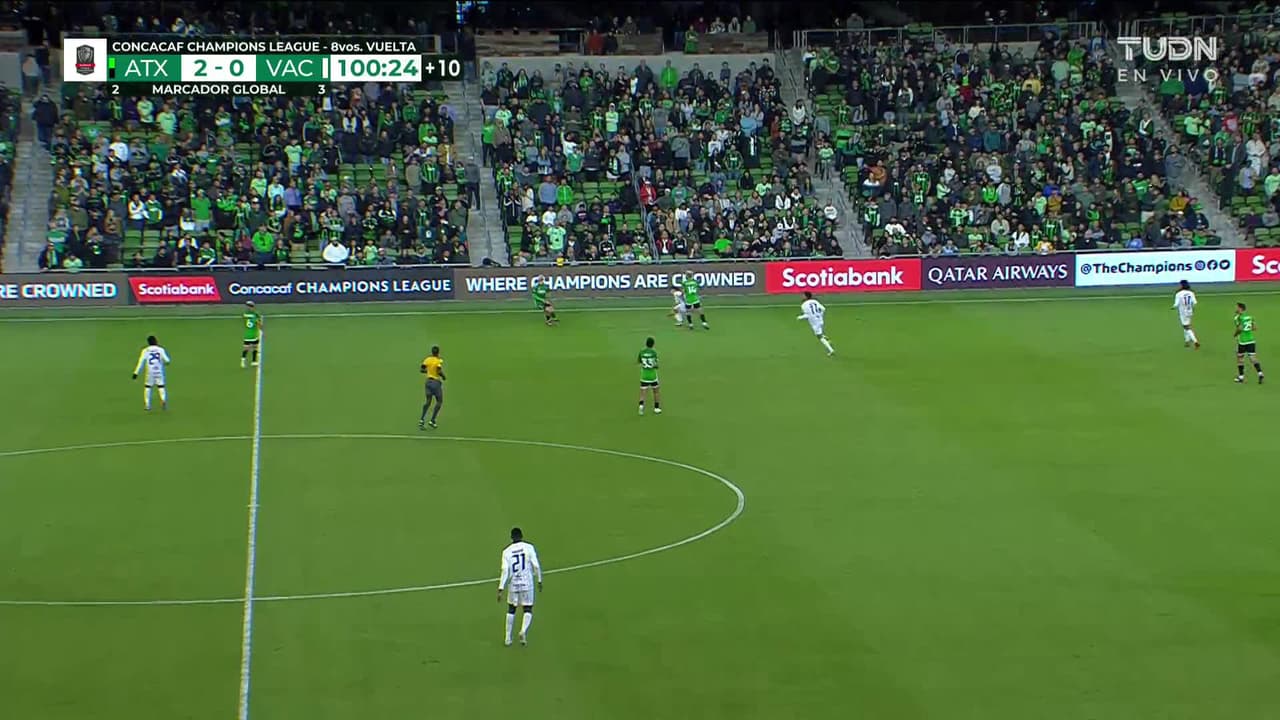 ¡TIRO ATAJADO! disparo por Emiliano Rigoni.