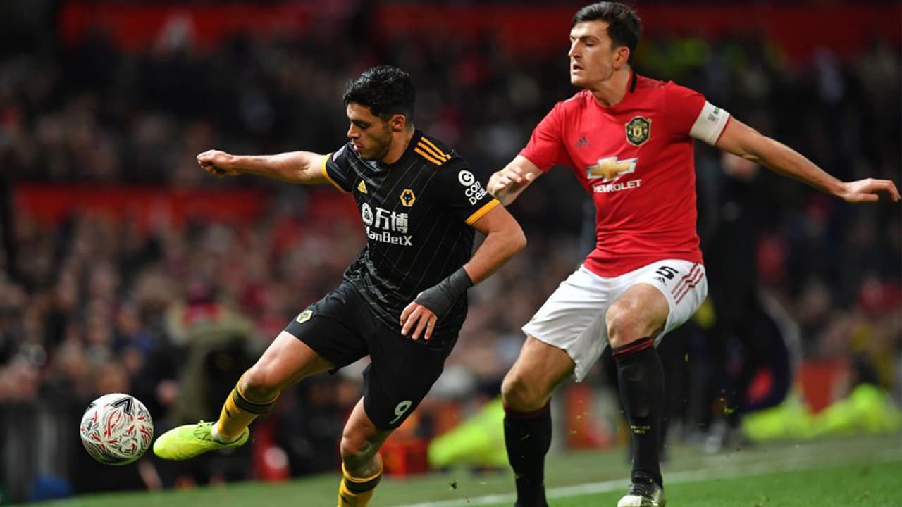 Raúl Jiménez “está en camino al Manchester United”, aseguran en Portugal