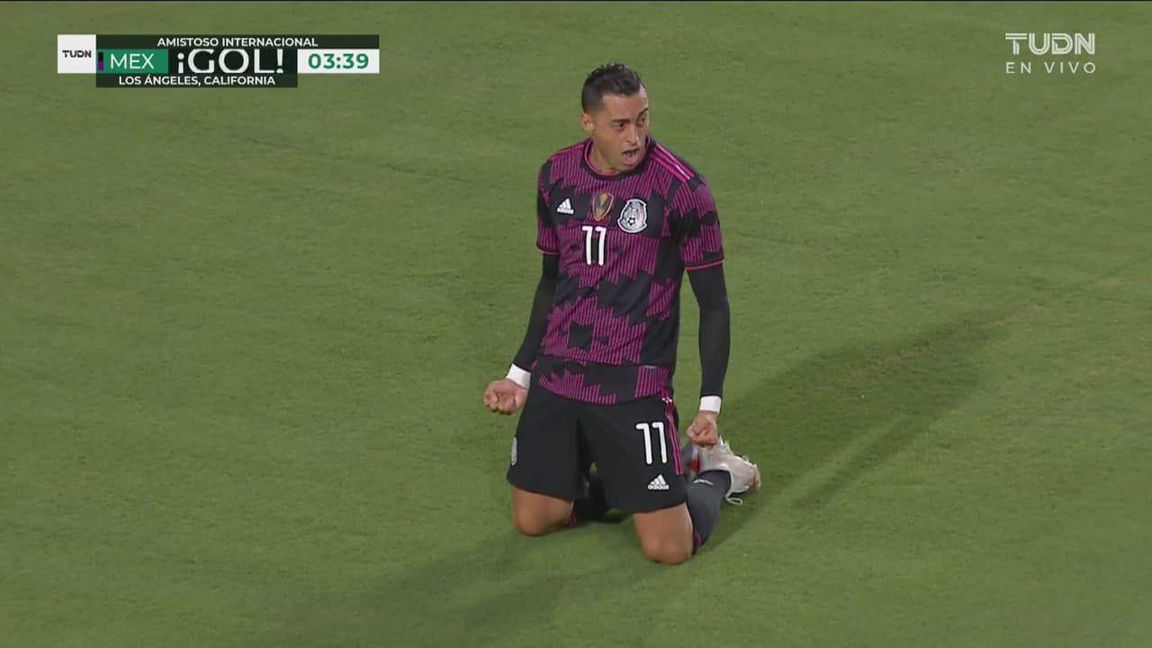 ¡Bienvenido paisano! Rogelio Funes Mori marca el 2-0 de México