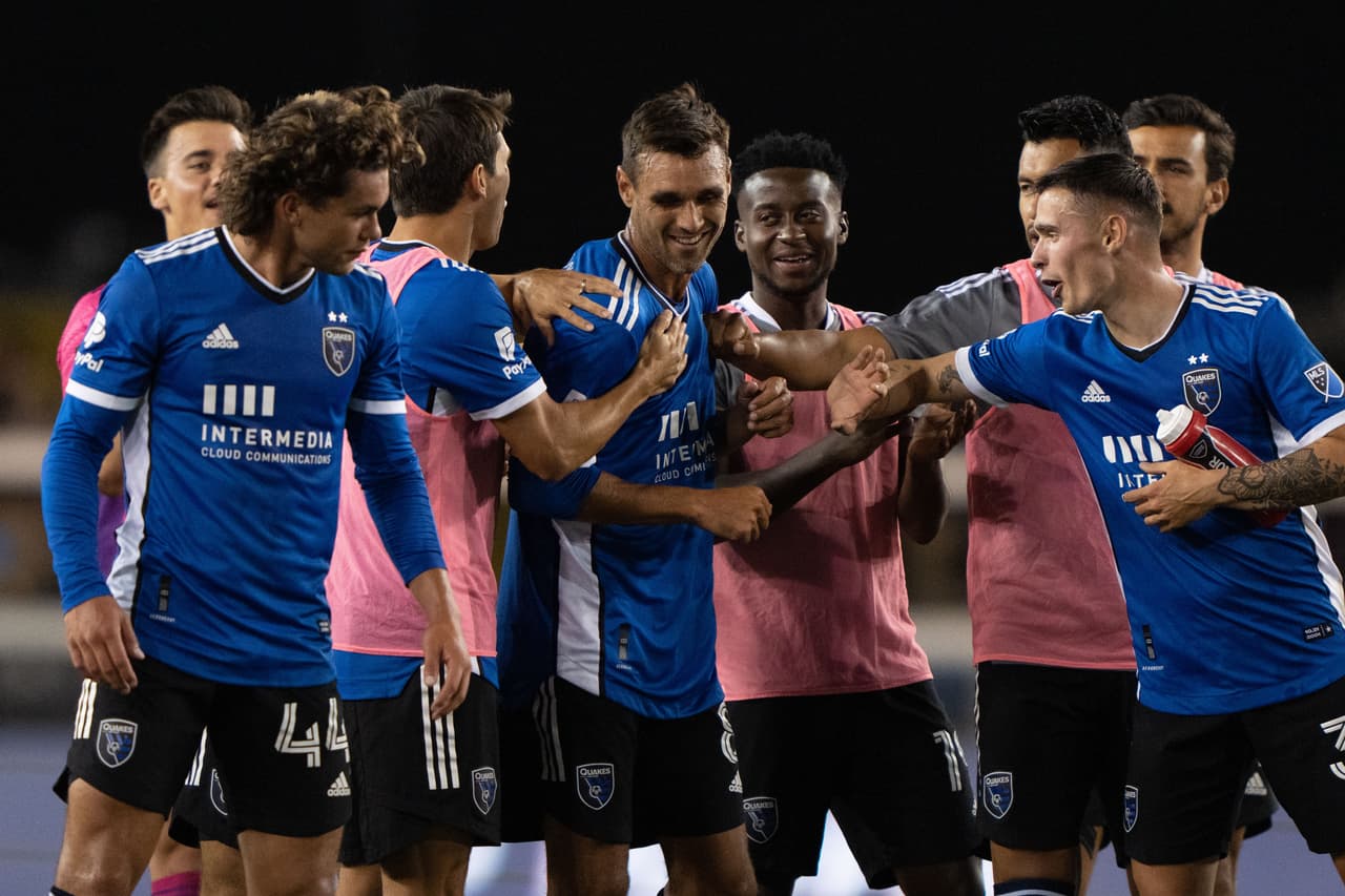 Chris Wondolowsli cumplió un hito histórico: la de anoche fue su aparición número 400 en un partido de MLS.
<br>