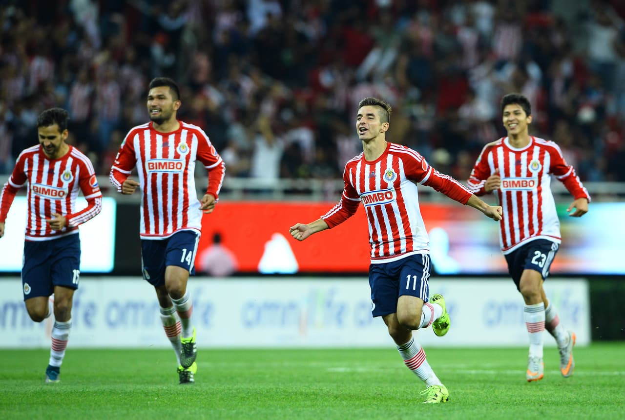 Es en la zona defensiva en la que Chivas ha basado su éxito en la Copa MX. En ocho juegos disputados, únicamente ha recibido cuatro anotaciones. Además tres de esos goles fueron en casa y sólo uno de visita, situación que, al menos en teoría, le favorecerá en el Nou Camp.