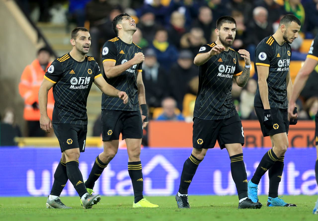 Norwich 1-2 Wolves | Raúl Jiménez anotó el gol del triunfo y los Wolves llegan a 27 puntos. Norwich se hunde con 12 unidades únicamente.