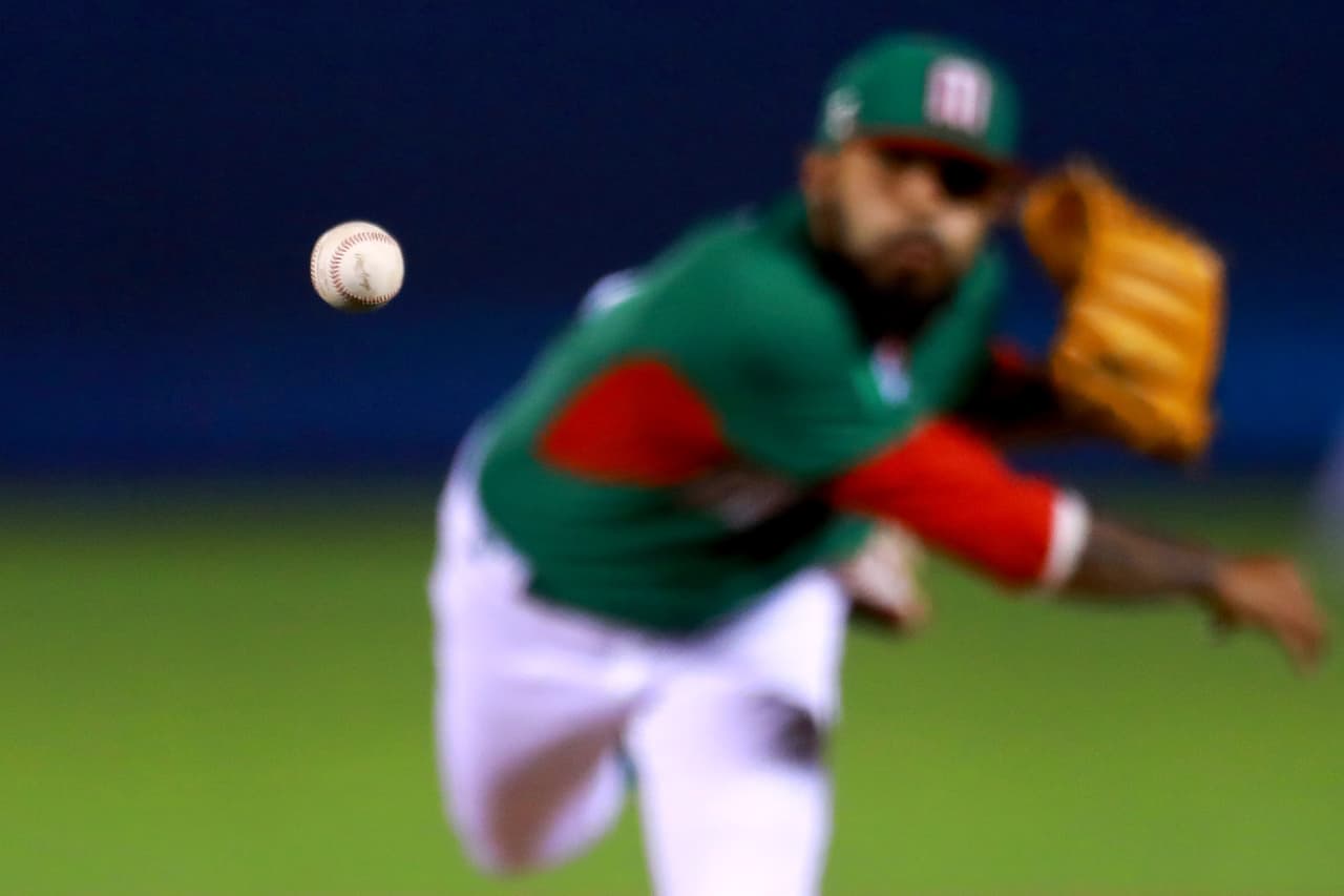 El partido duró varias horas en un duelo entre dos equipos necesitados.