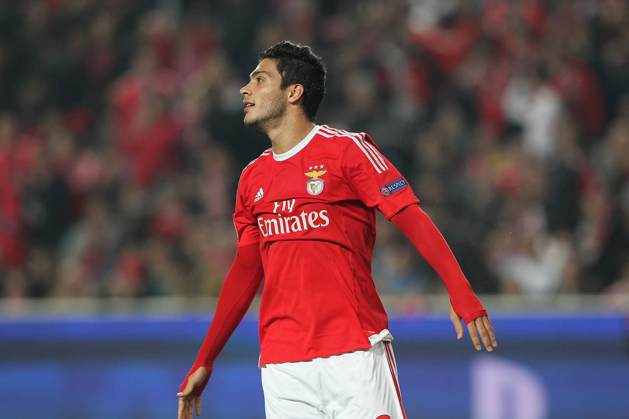 Raúl Jiménez - 22 millones de euros del Atlético de Madrid al S.L. Benfica