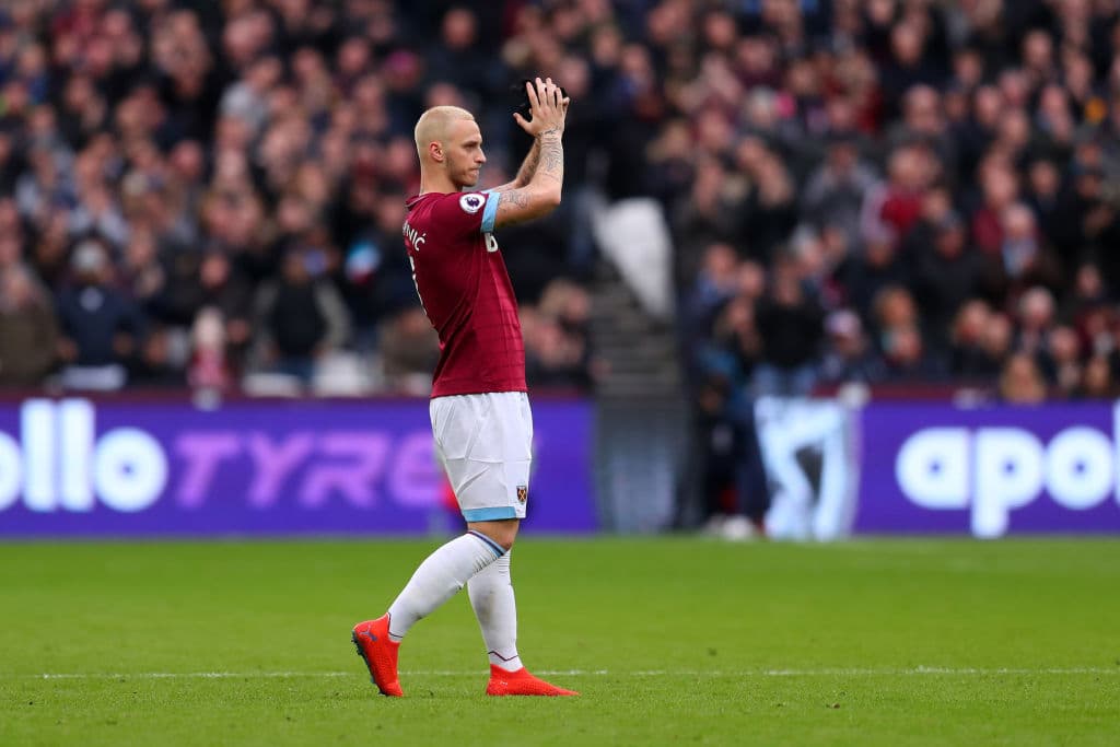En medio de todos los rumores, el austriaco Aranutovic salió de cambio a los 71 minutos y muchos se preguntan acaso si habrá sido la última vez que vistió los colores del West Ham.