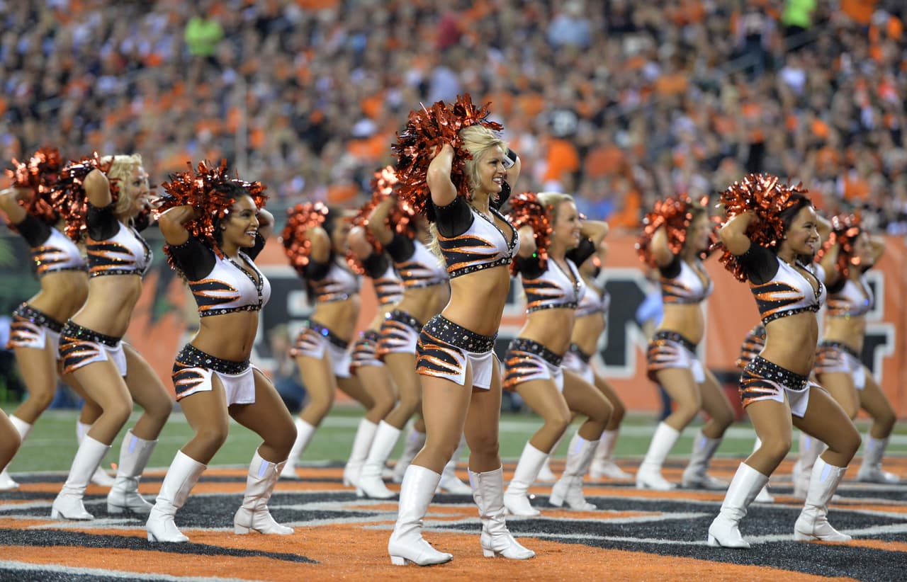 De los ocho equipos de la NFL en la Ronda de Comodines, Bengals, Texans, Chiefs, Vikings, Redskins y Seahawks tienen porristas y NFL.com/Español te regala un collage con las mejores imágenes de todas ellas. ¡Disfrútalo!