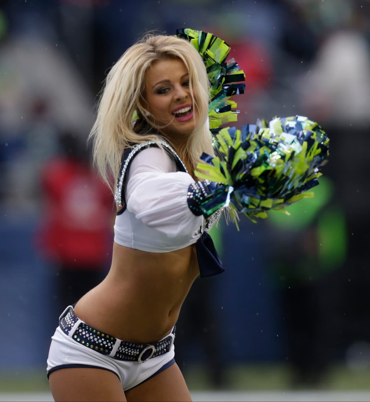 De los ocho equipos de la NFL en la Ronda de Comodines, Bengals, Texans, Chiefs, Vikings, Redskins y Seahawks tienen porristas y NFL.com/Español te regala un collage con las mejores imágenes de todas ellas. ¡Disfrútalo!