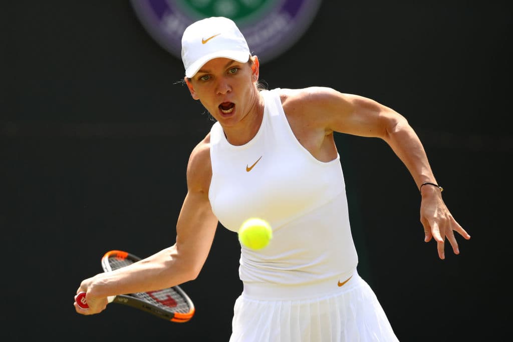 La jugadora de China Taipei Su-Wei Hsieh reivindicó su tenis defensivo en las pistas de Wimbledon y terminó (3-6, 6-4 y 7-5) con la rumana Simona Halep, número uno del mundo.