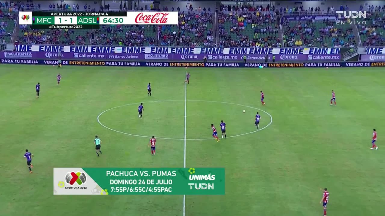 ¡TIRO ATAJADO! disparo por Abel Hernández.