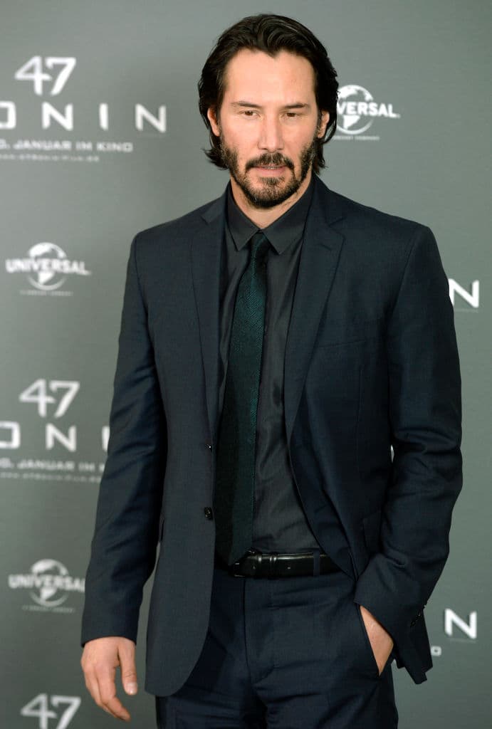 Al final podemos ver a Yahya-Abdul Mateen II peleando contra Keanu Reeves. La película tiene fecha de estreno para el próximo 22 de diciembre.
<br>