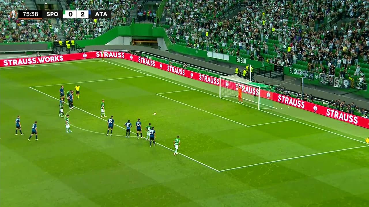 ¡GOL!  anota para Sporting Lisbon. Viktor Gyökeres