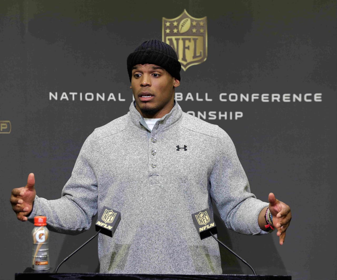 Cam Newton no se siente nervioso, sueña con el partido de Campeonato NFC