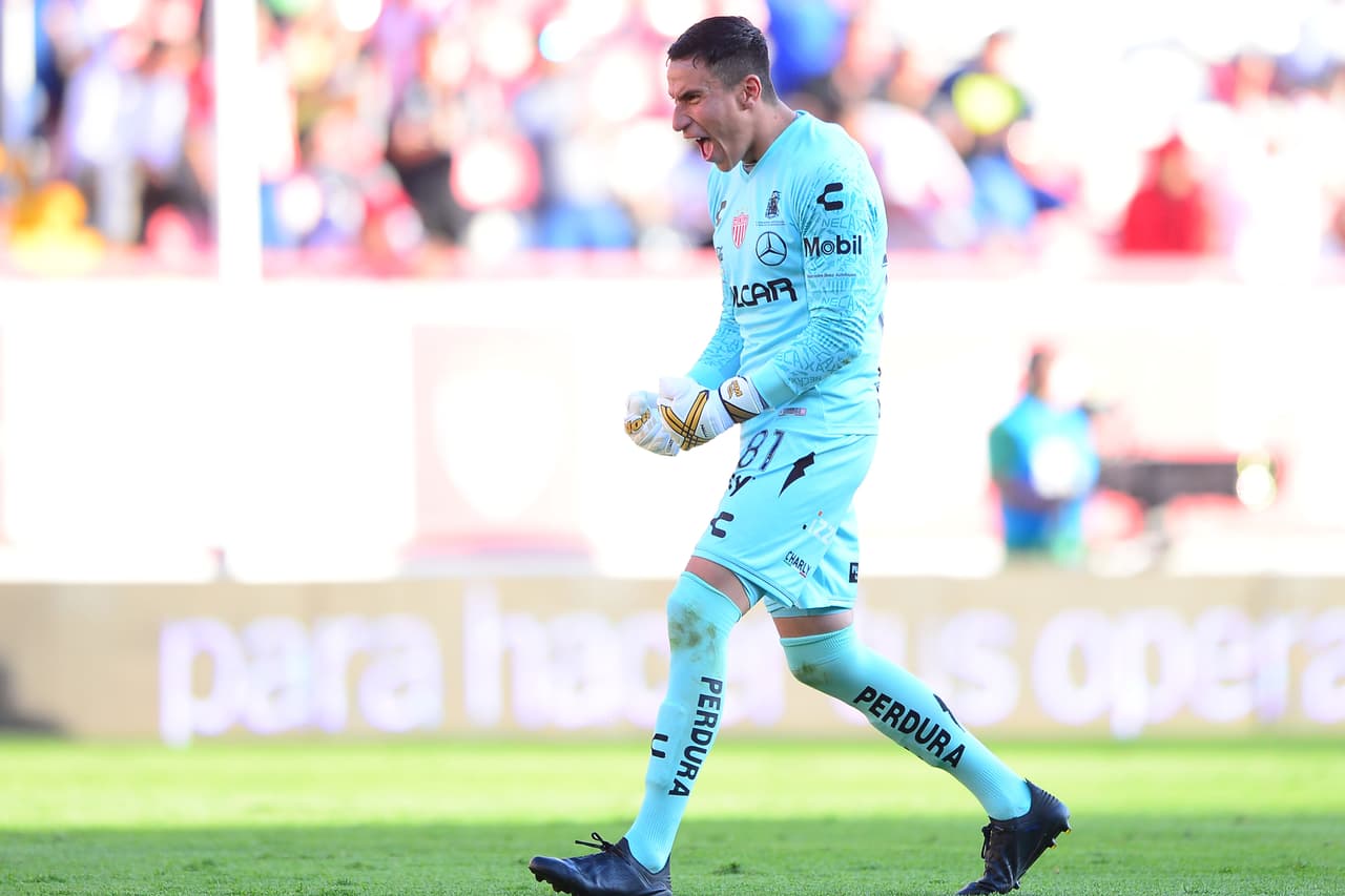 El equipo dirigido por Alfonso Sosa se encontró con una opción fuera del área y Daniel Álvarez no lo pensó dos veces, sacó tiro a ras de pasto para lograr la anotación del descuento al minuto 43.