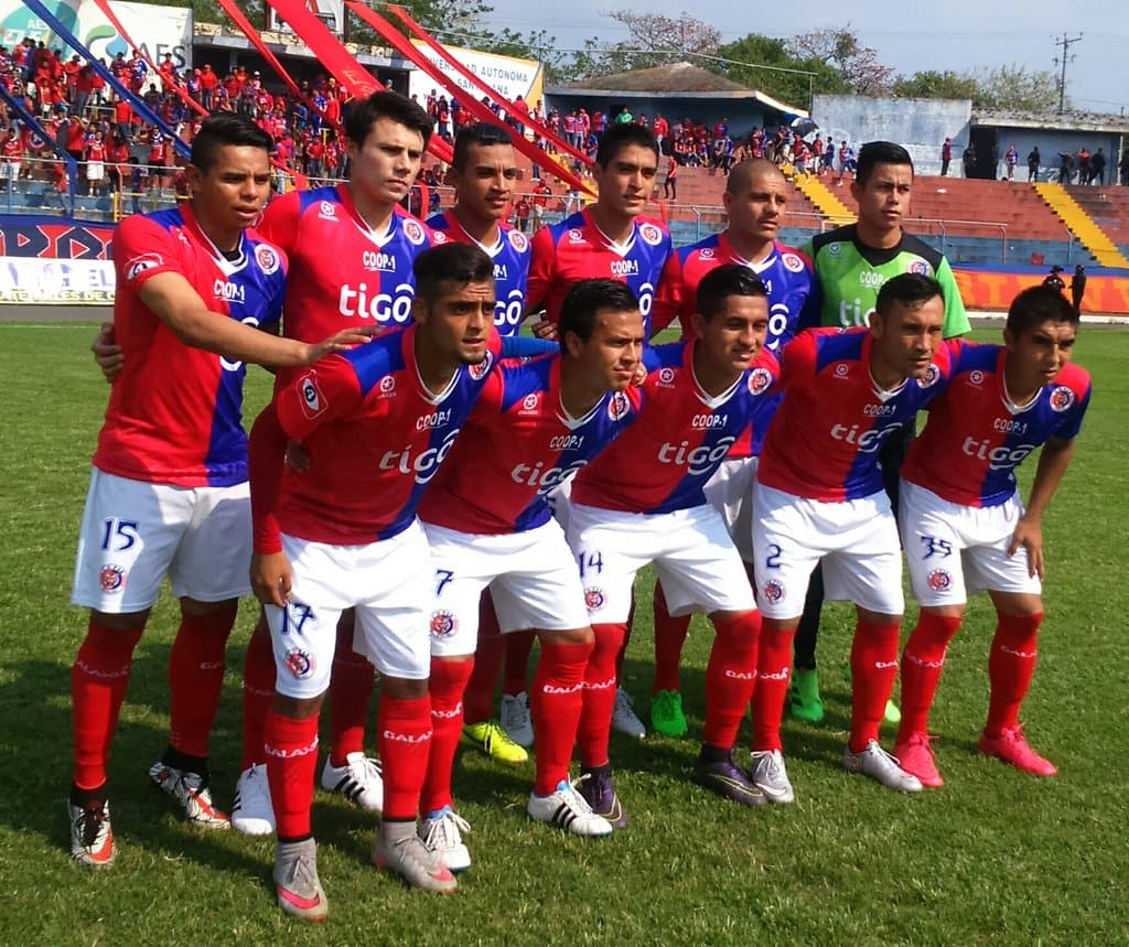 El FAS cayó ante Águila y cede a Metapán el liderato de fútbol salvadoreño