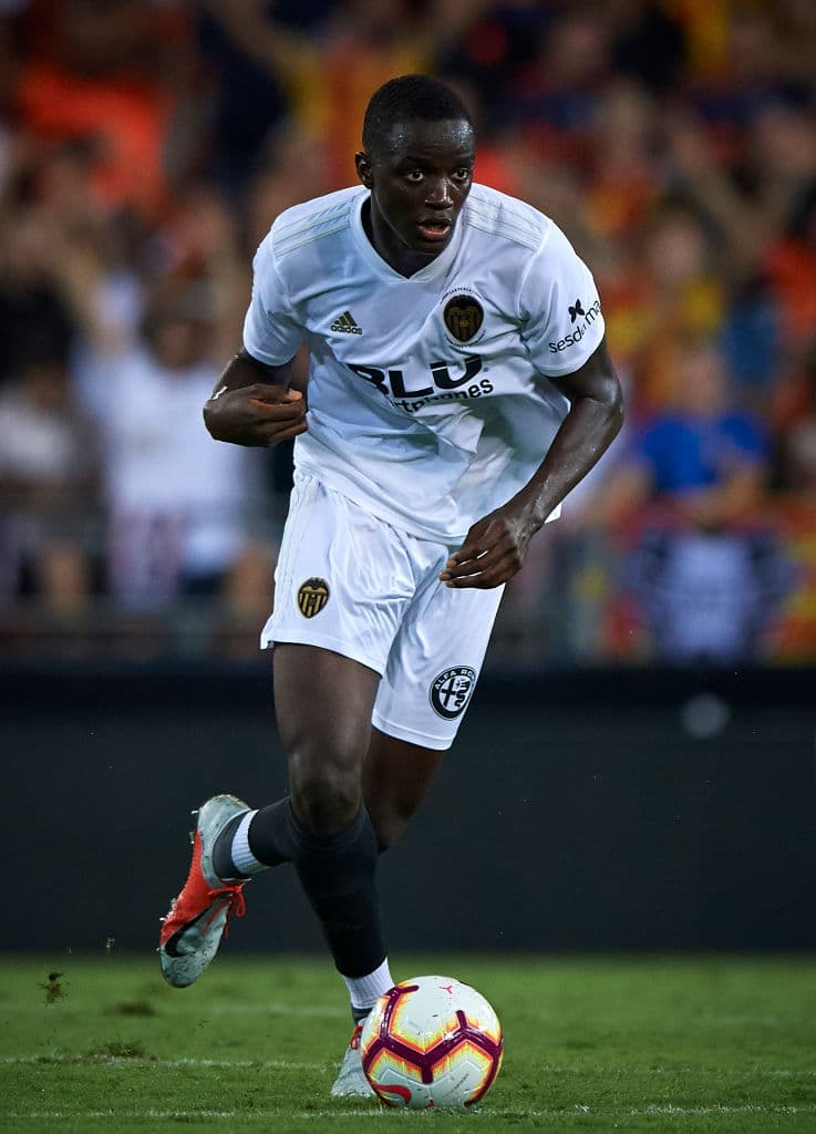 <b>Defensa: </b>Mouctar Diakhaby (Valencia C.F.) - 17.1 millones de dólares.