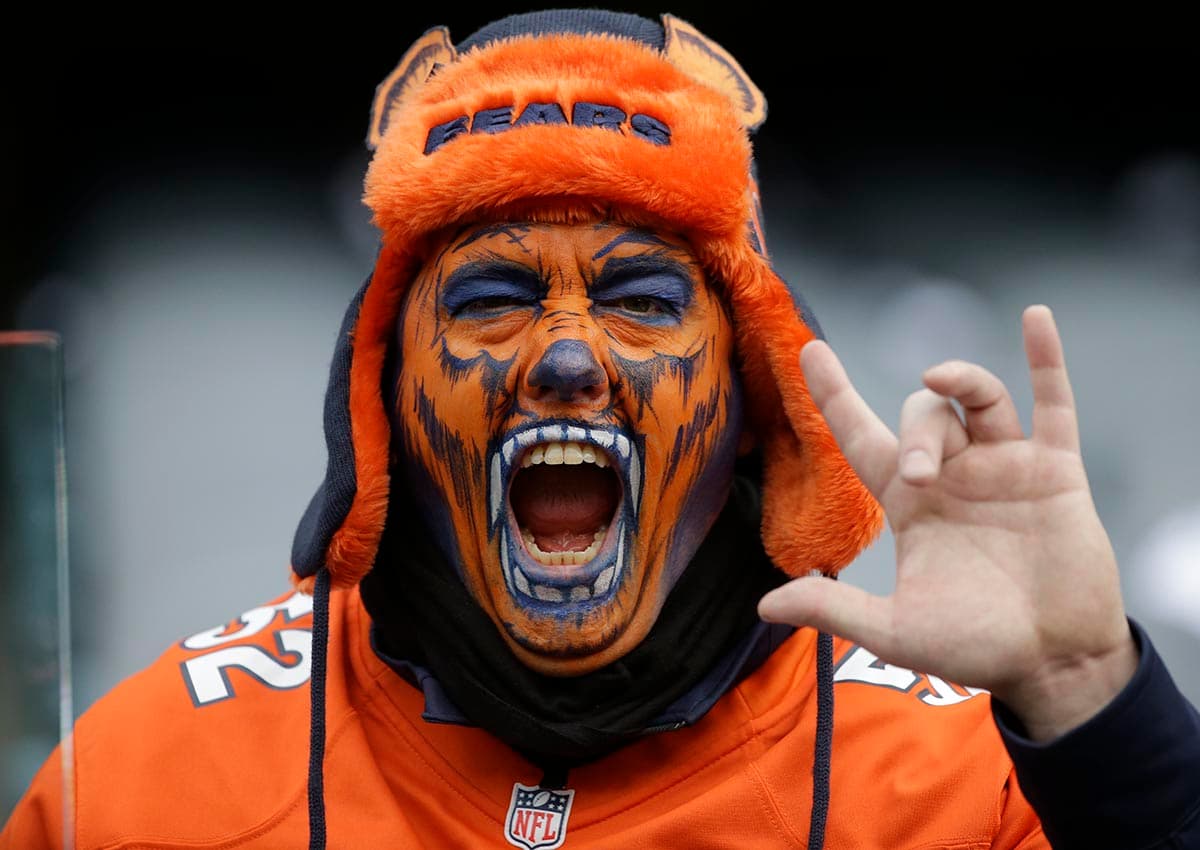 Los fanáticos de los Chicago Bears listos para el juego de Comodines contra Philadelphia Eagles.