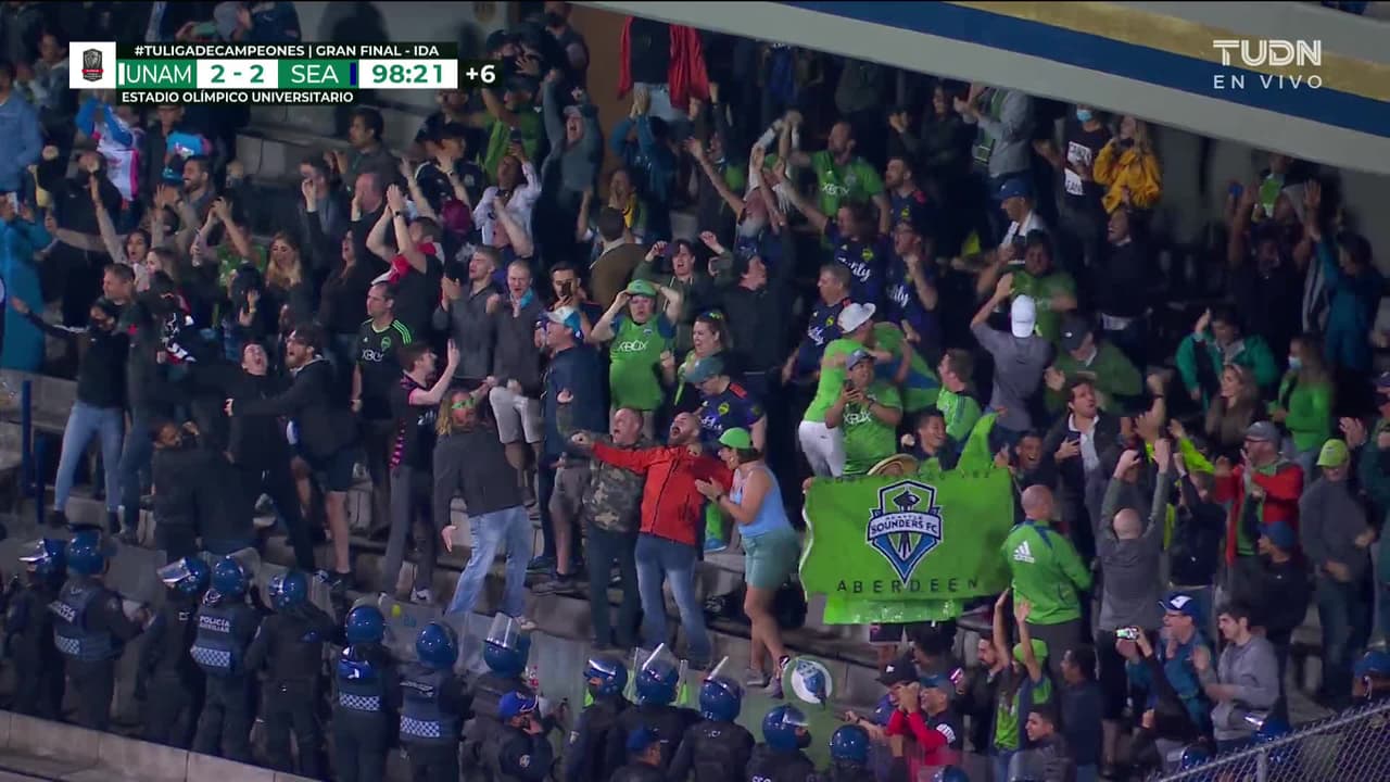 ¡GOL!  anota para Seattle Sounders FC. Nicolás Lodeiro