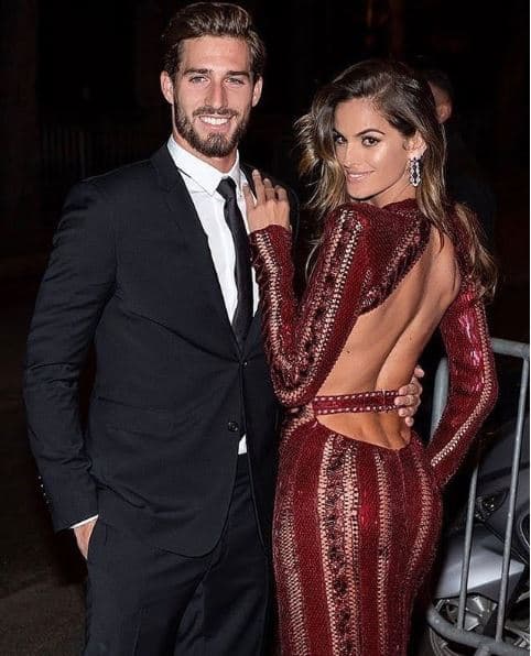 El portero Kevin Trapp estuvo acompañado de su pareja, Izabel Goulart.