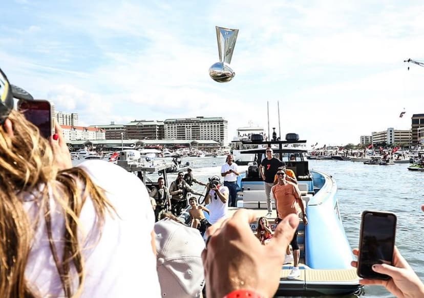 Hija del forjador del trofeo Lombardi exige disculpa de Tom Brady