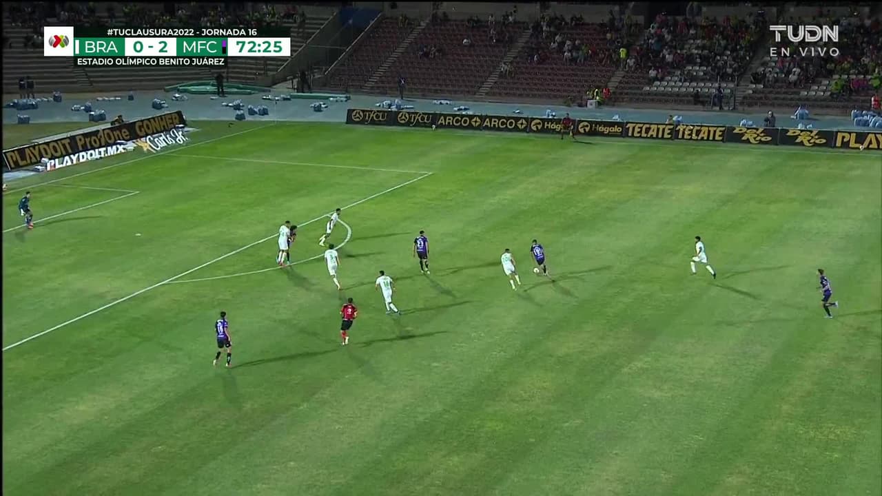 ¡TIRO ATAJADO! disparo por Andres Montaño.